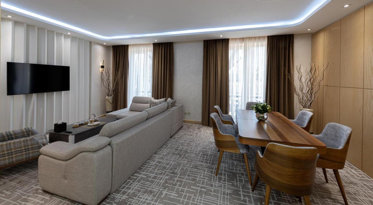 Lotte City Hotels Tashkent Palace מראה חיצוני תמונה